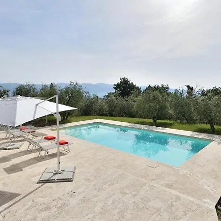 Rose Del Chianti Villa *