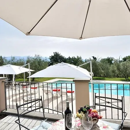 Rose Del Chianti Villa *